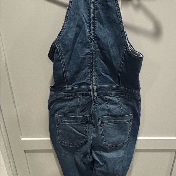 FREE PEOPLE WE THE FREE CRVY SYDNEY DENIM JUMPSUIT SIZE 6 - Picture 8 of 9